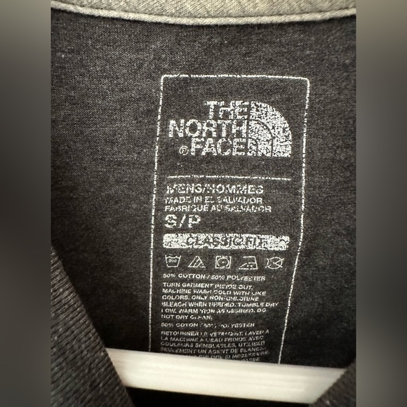 Northface Tee - Picture 3 of 3